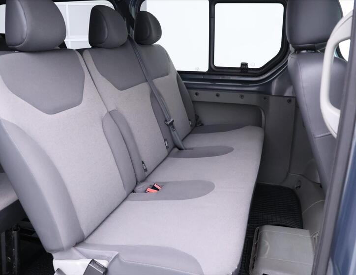 Renault Trafic 15