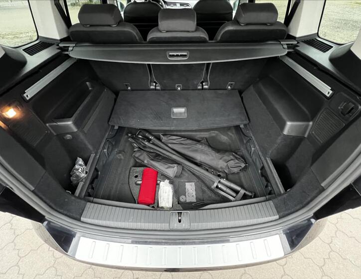 Volkswagen Touran 24