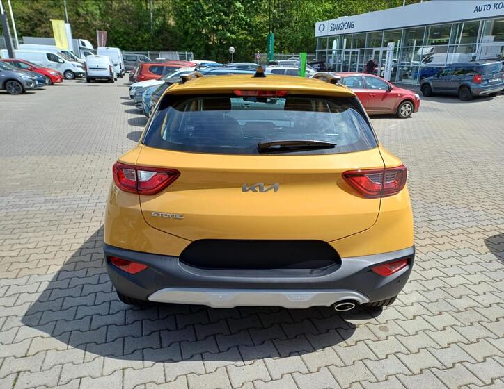 KIA Stonic 6