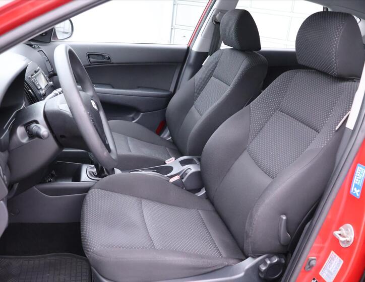 Hyundai i30 12