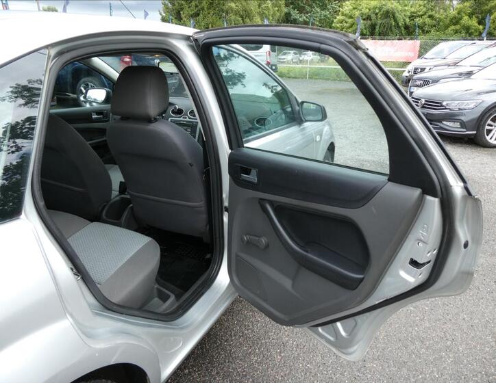Ford Focus 19