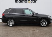 BMW X5 8