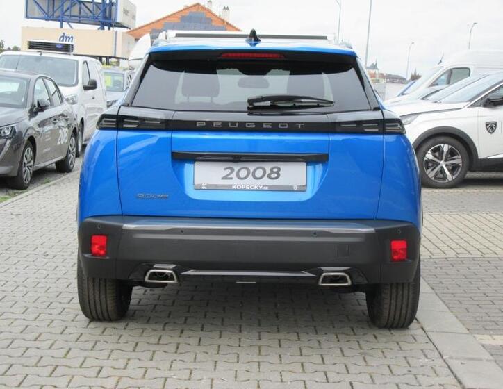 Peugeot 2008 4