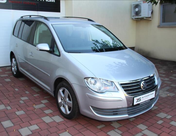 Volkswagen Touran 5