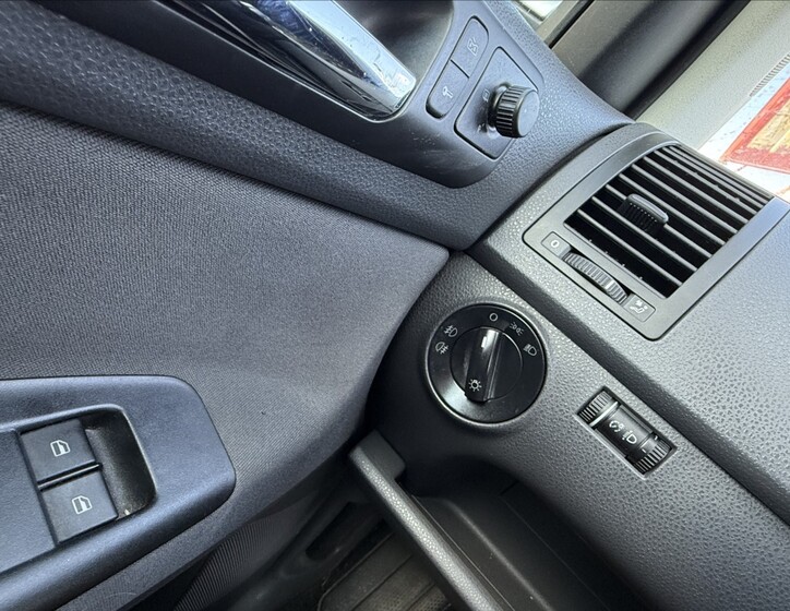 Volkswagen Polo 13