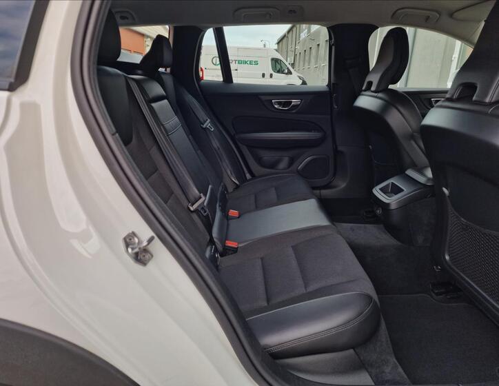 Volvo V60 15