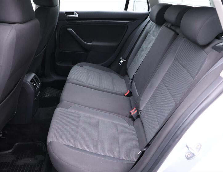 Volkswagen Golf 14