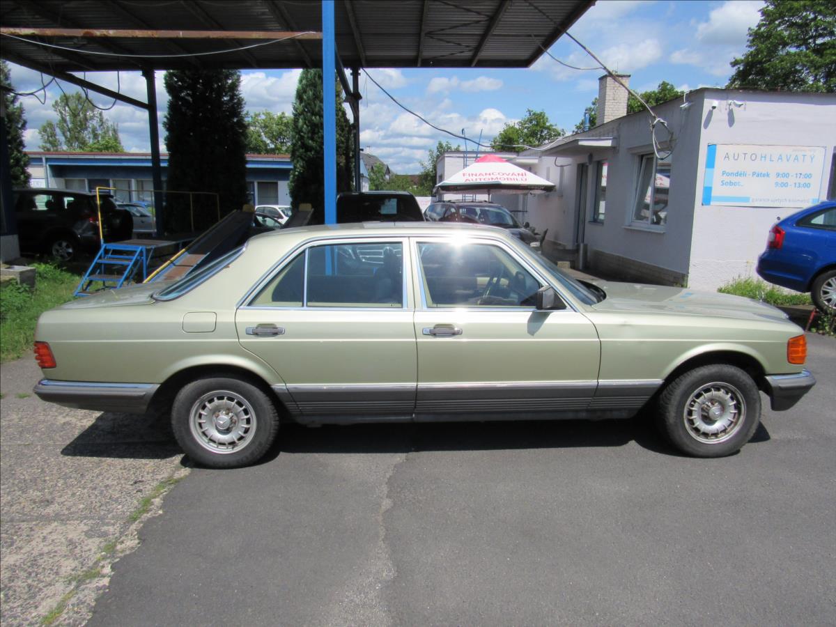Mercedes-Benz 126