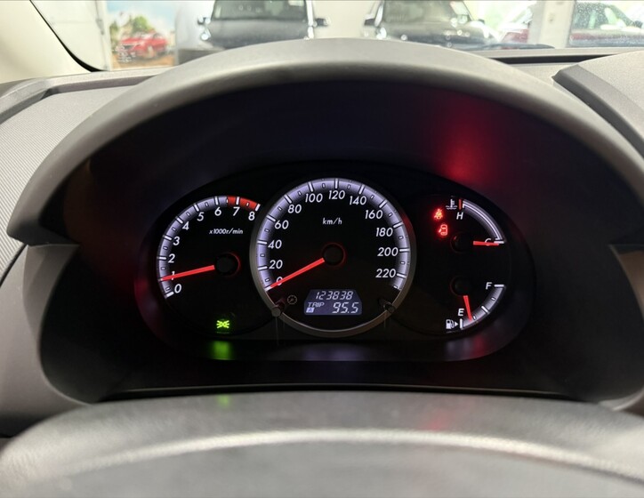 Mazda 5 10