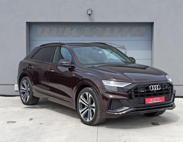 Audi Q8 3