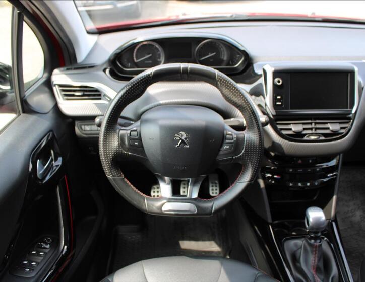 Peugeot 2008 12