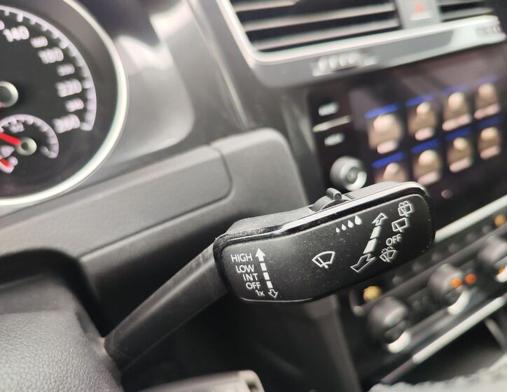 Volkswagen Golf 29