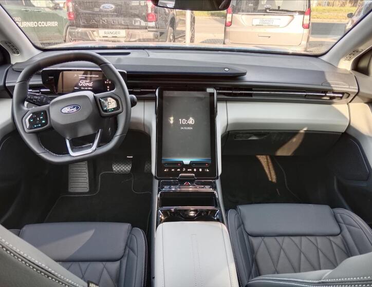 Ford Explorer 12