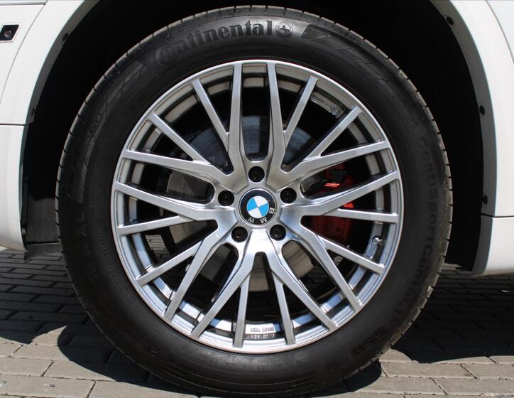 BMW X5 9