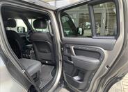 Land Rover Defender 18