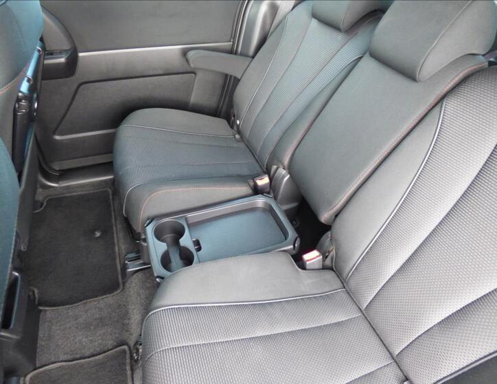 Mazda 5 39
