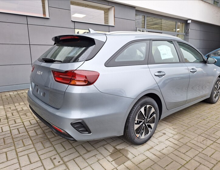 KIA Ceed 5