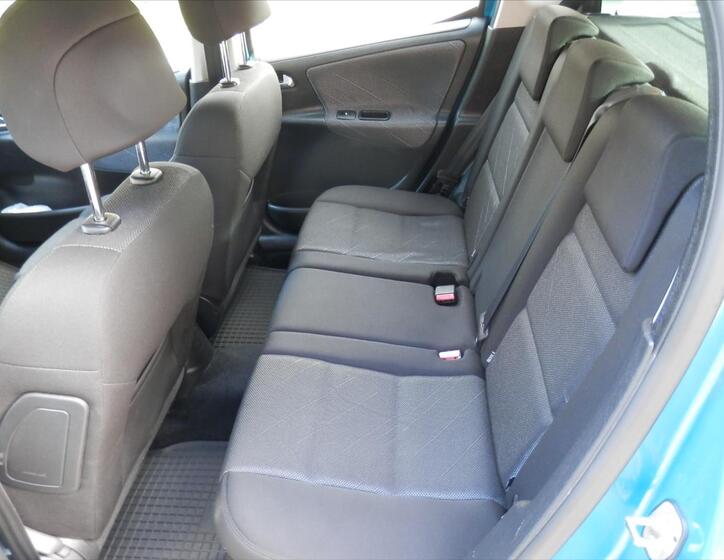 Peugeot 207 15