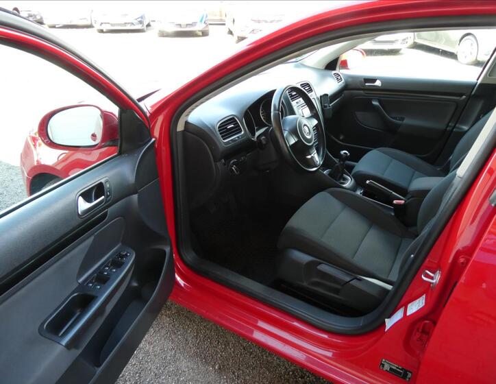 Volkswagen Golf 15
