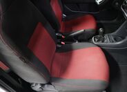 Volkswagen up! 13
