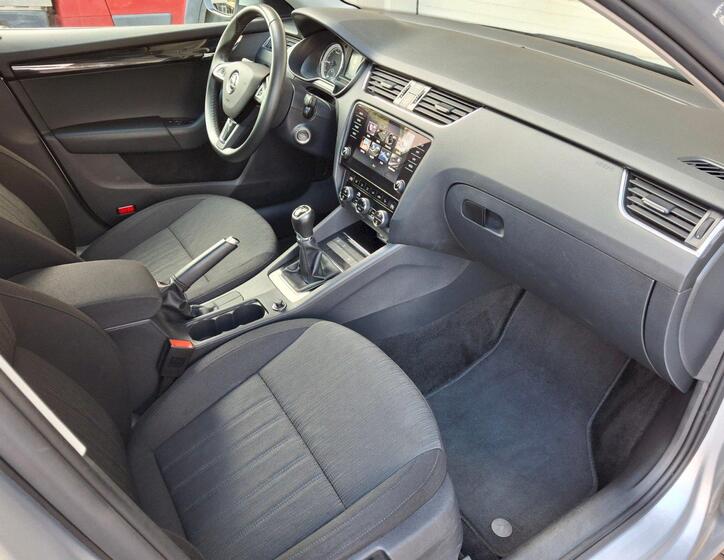 Škoda Octavia 16