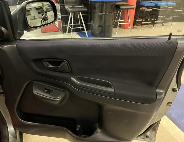 Subaru Justy 20