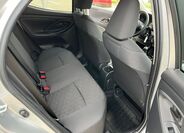 Toyota Yaris 16