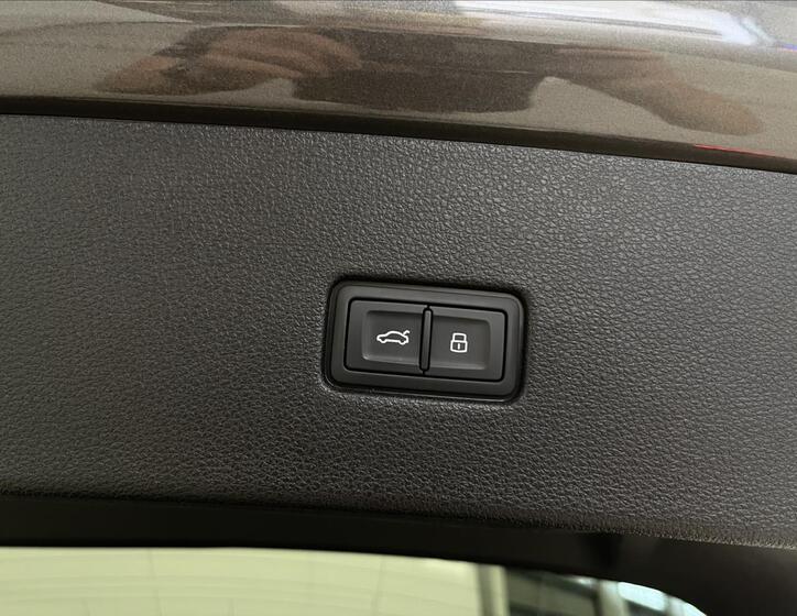 Audi Q8 37
