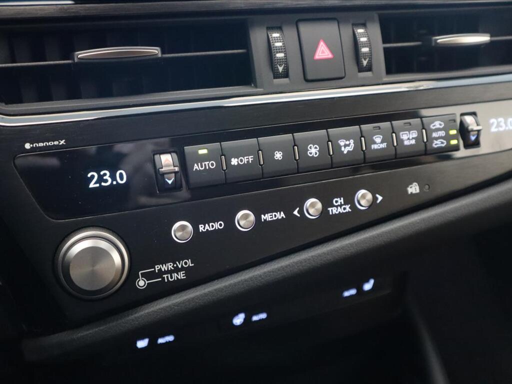 Lexus ES 300 20