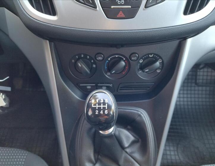 Ford Grand C-MAX 12