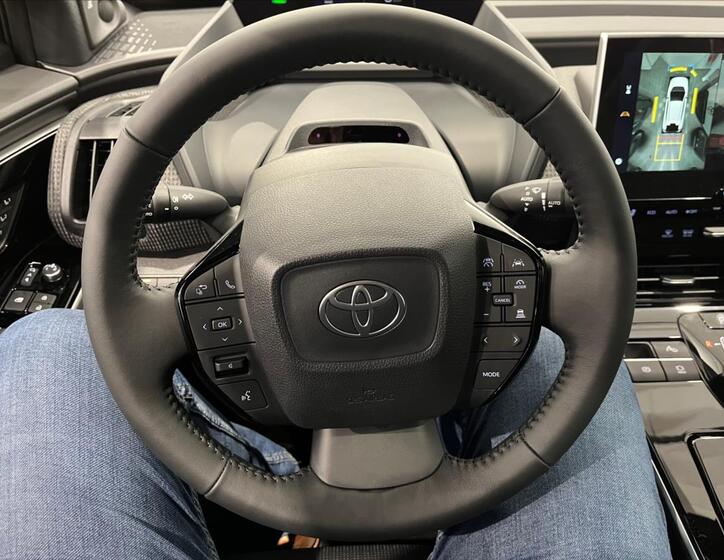 Toyota bZ4X 18