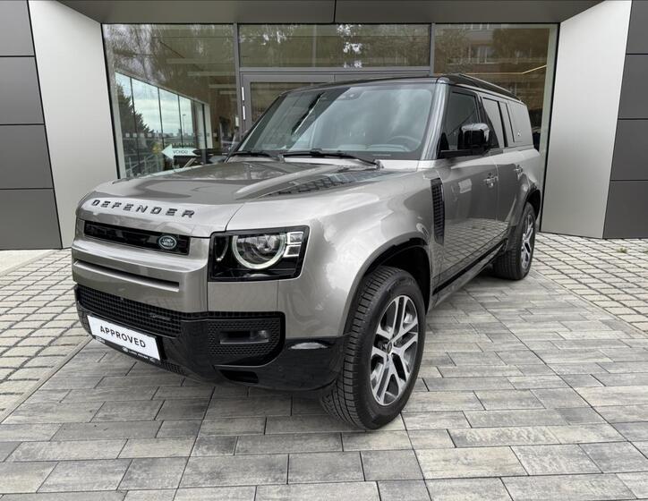 Land Rover Defender 1