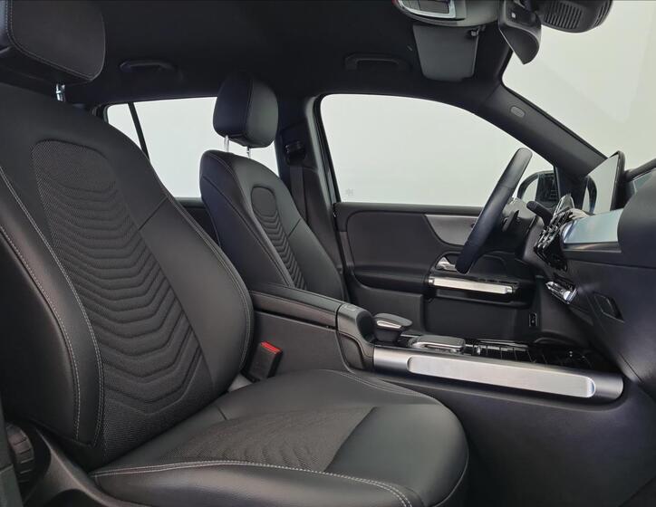Mercedes-Benz GLB 15