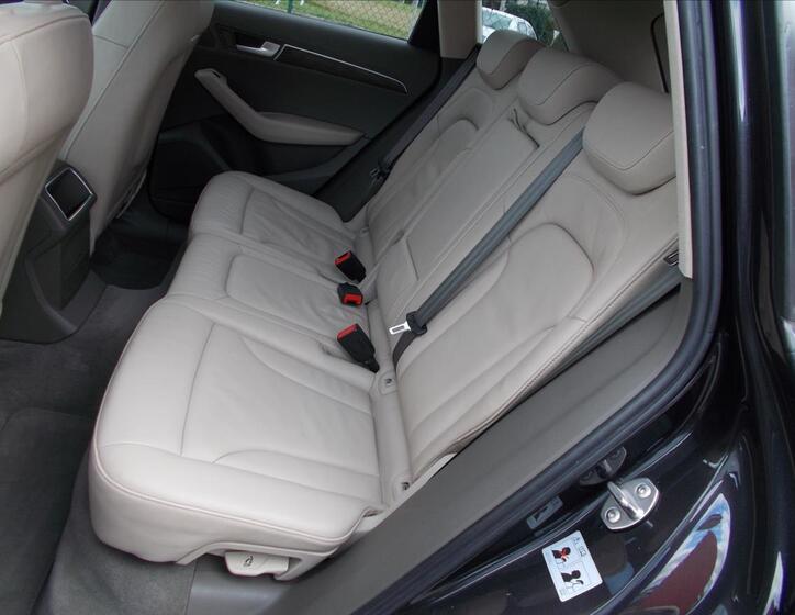 Audi Q5 13