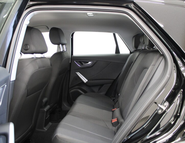 Audi Q2 7