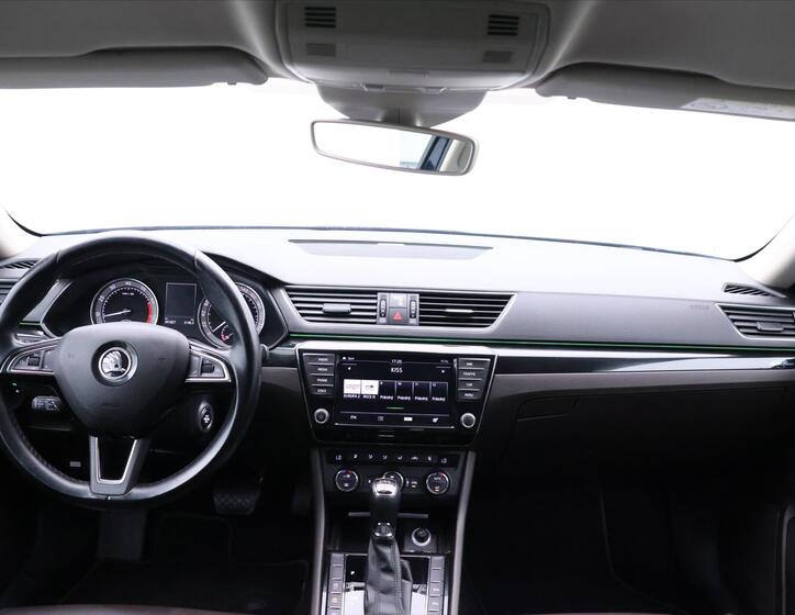 Škoda Superb 33
