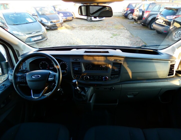 Ford Transit 7