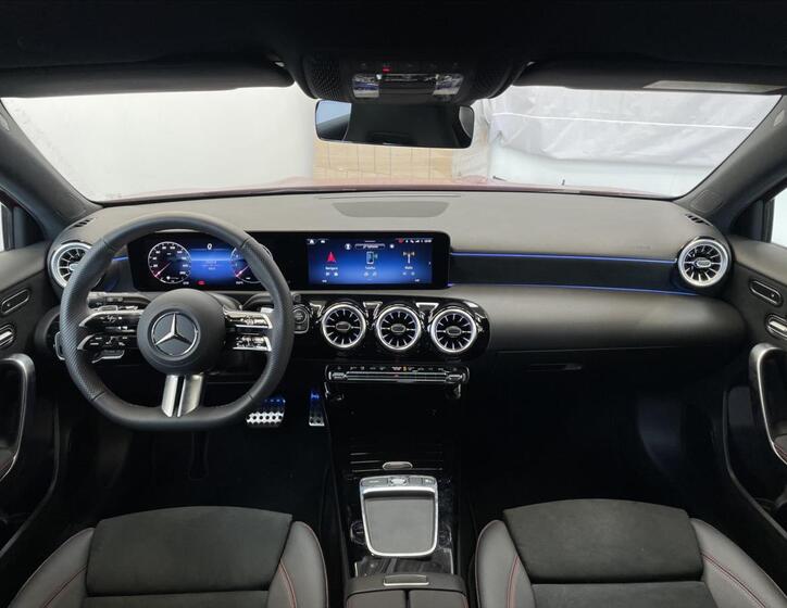 Mercedes-Benz Třídy A 12
