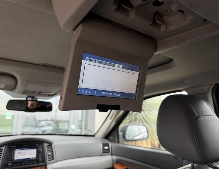 Jeep Grand Cherokee 16