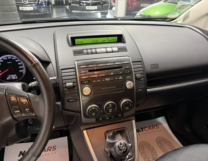 Mazda 5 11