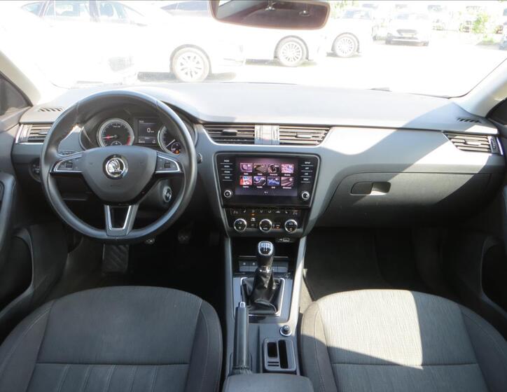 Škoda Octavia 21