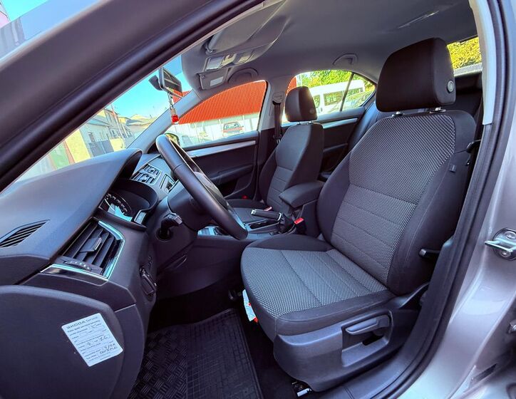 Škoda Octavia 12