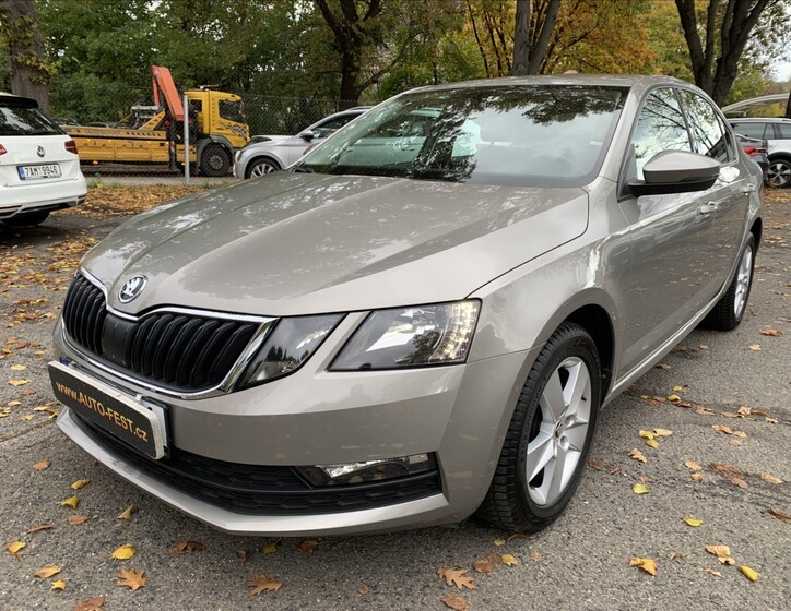 Škoda Octavia 1