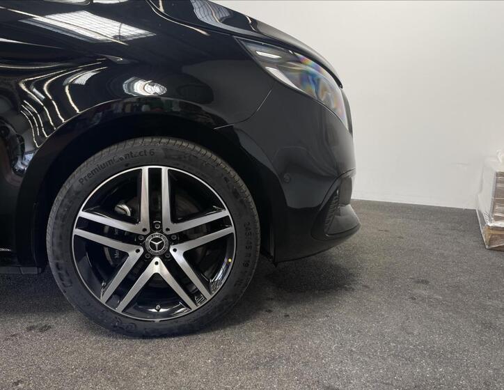 Mercedes-Benz Třídy V 27