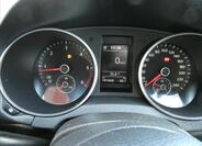 Volkswagen Golf 32