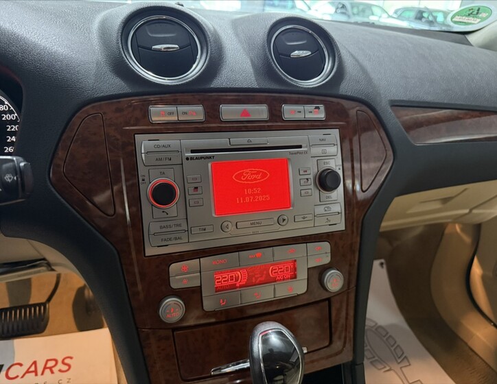 Ford Mondeo 10
