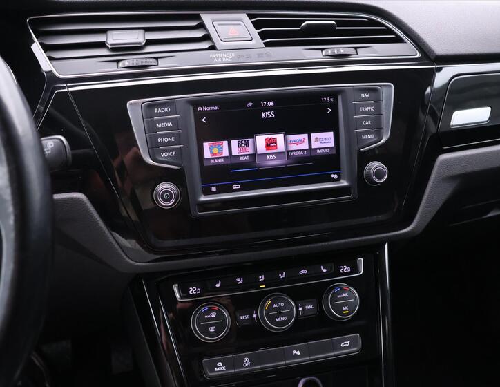 Volkswagen Touran 26