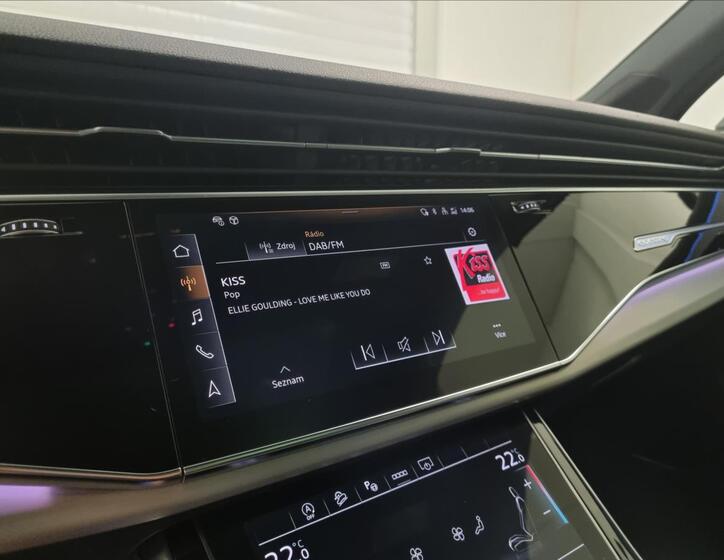 Audi Q7 32