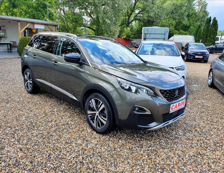 Peugeot 5008 2