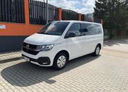 Volkswagen Caravelle 1